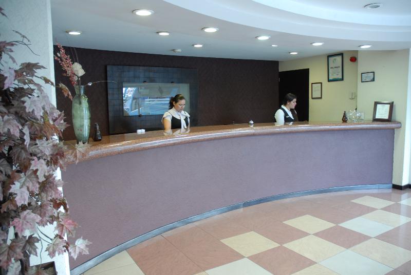 هتل Aranzazu Plaza Kristal Aguascalientes
