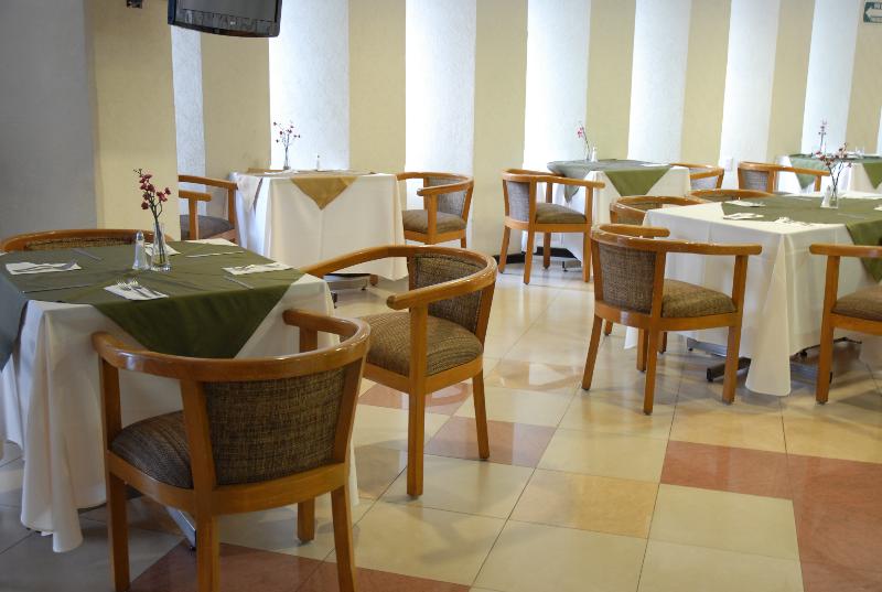 هتل Aranzazu Plaza Kristal Aguascalientes