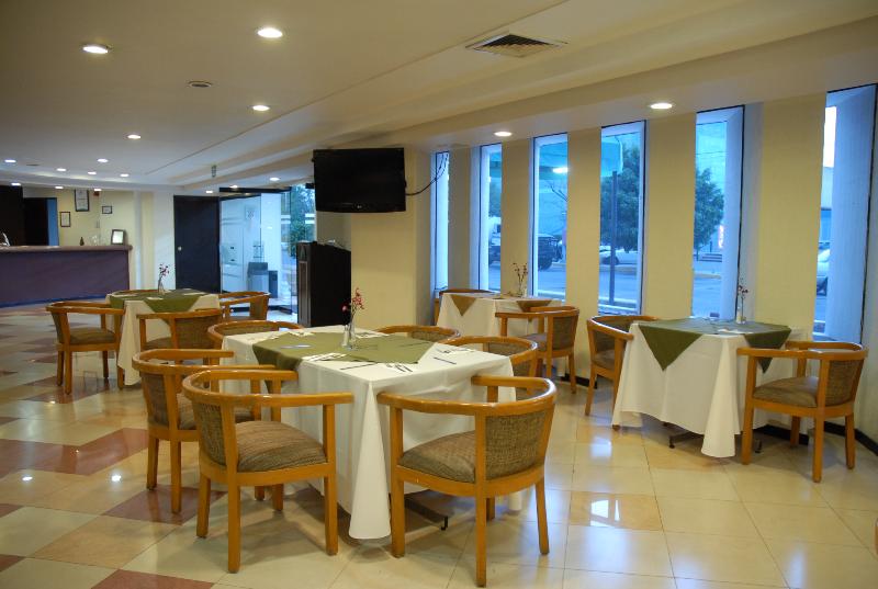 Hotel Aranzazu Plaza Kristal Aguascalientes