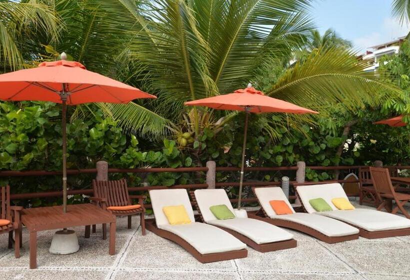 هتل Aura Del Mar