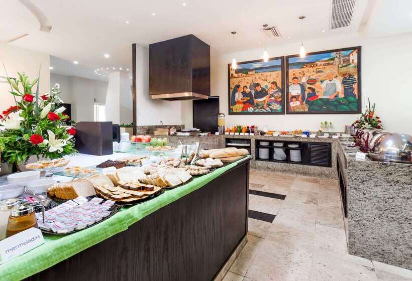 هتل Baymont Inn And Suites Lazaro Cardenas