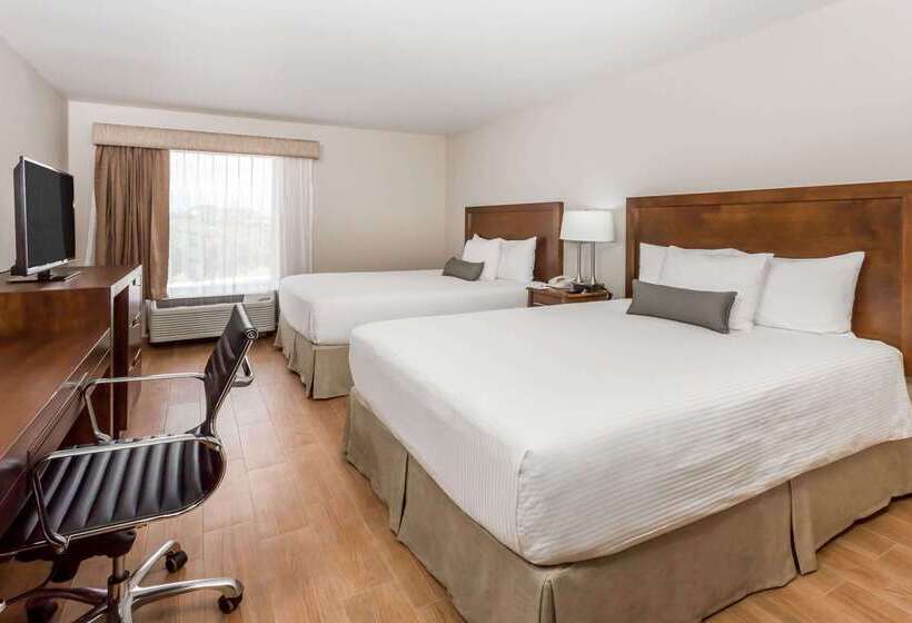 هتل Baymont Inn And Suites Lazaro Cardenas