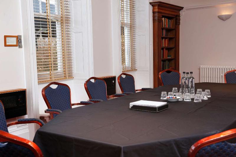 Fotos del hotel Best Western Chilworth Manor:  6