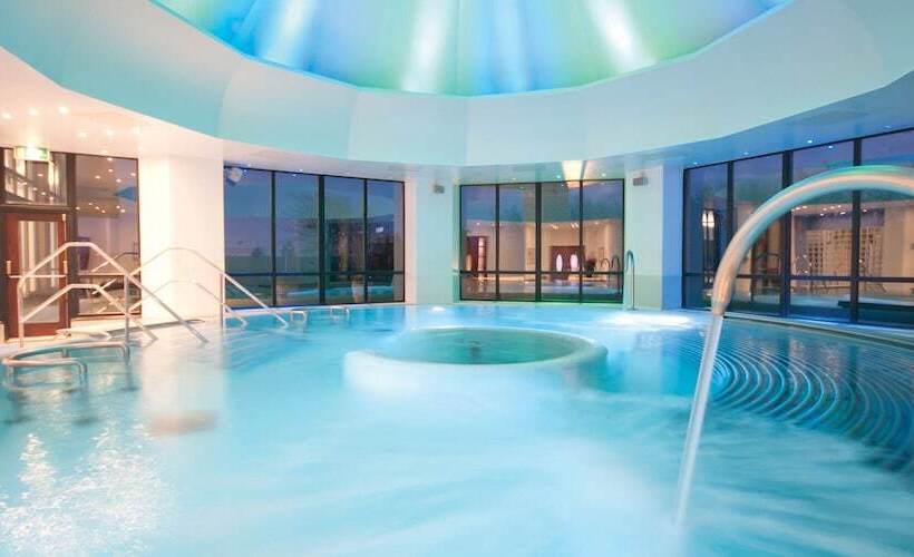 Отель Champneys Springs