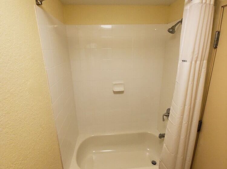 בית מלון כפרי Days Inn By Wyndham Macon I75 North