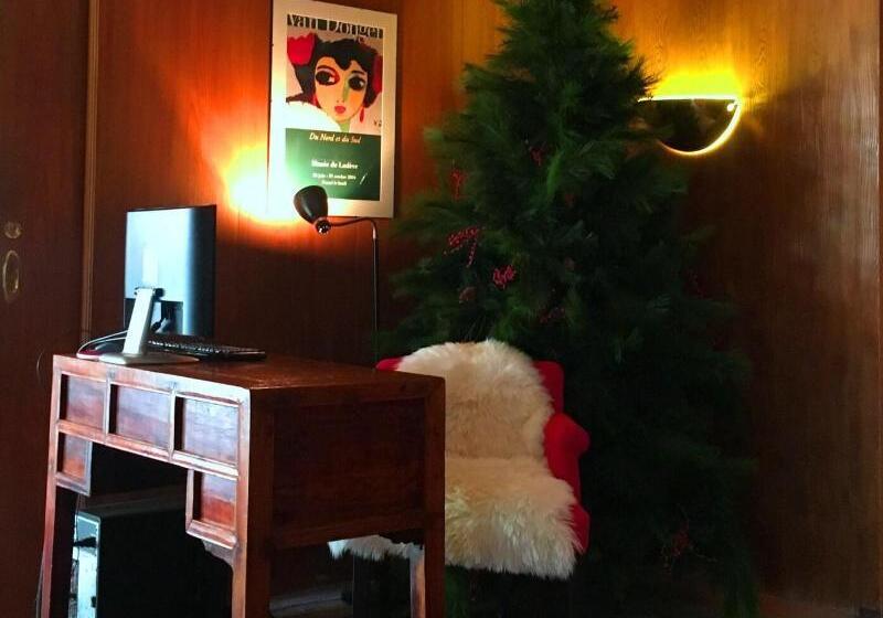 هتل De La Foret