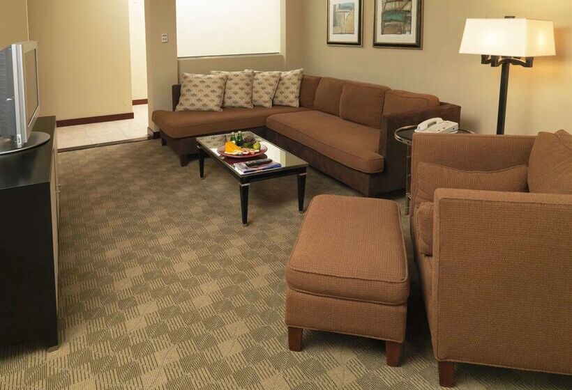 هتل Doubletree By Hilton Dallas Love Field