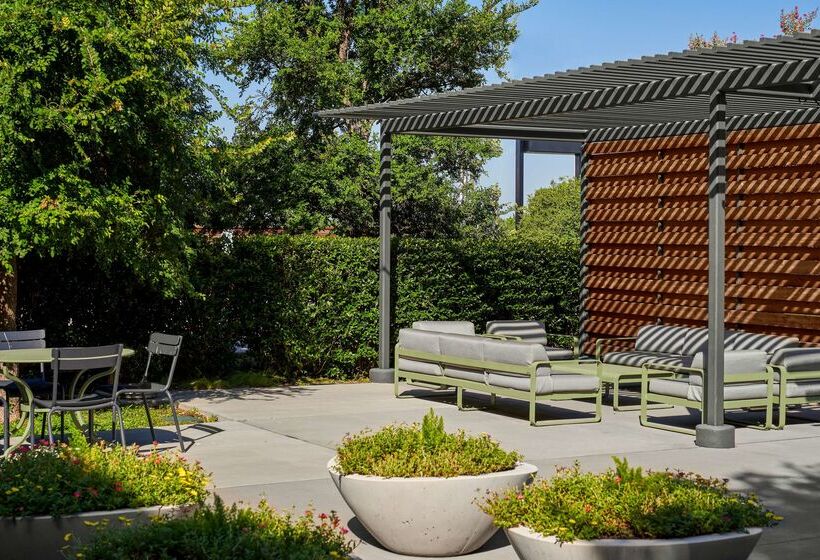 Doubletree By Hilton Hotel Dallas – Love Field