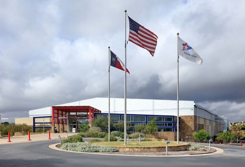 هتل Holiday Inn Express & Suites Austin Round Rock By Ihg