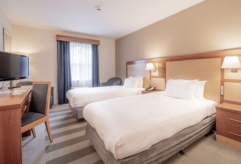 هتل Holiday Inn Bristol Airport, An Ihg