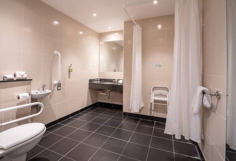 هتل Holiday Inn Bristol Airport, An Ihg