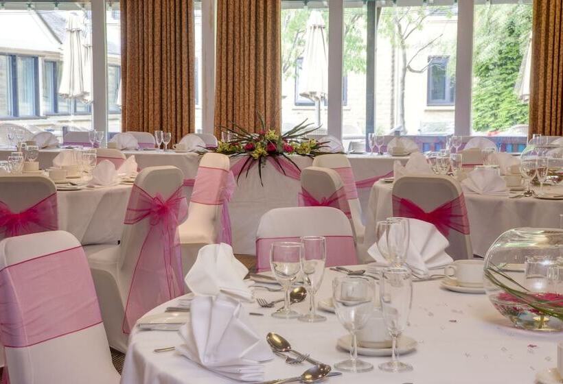 هتل Holiday Inn Leeds Brighouse, An Ihg