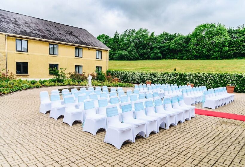 هتل Holiday Inn Leeds Brighouse, An Ihg