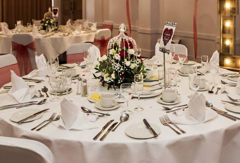 هتل Holiday Inn Leeds Brighouse, An Ihg