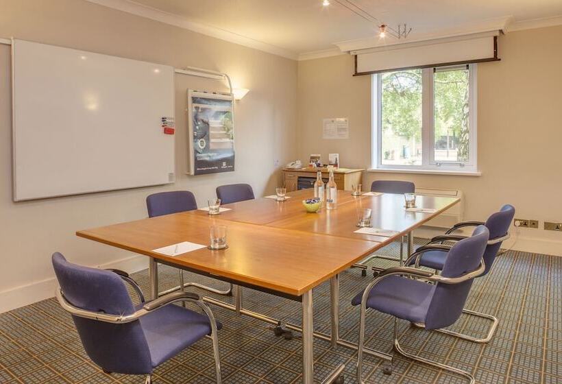 هتل Holiday Inn Leeds Brighouse, An Ihg
