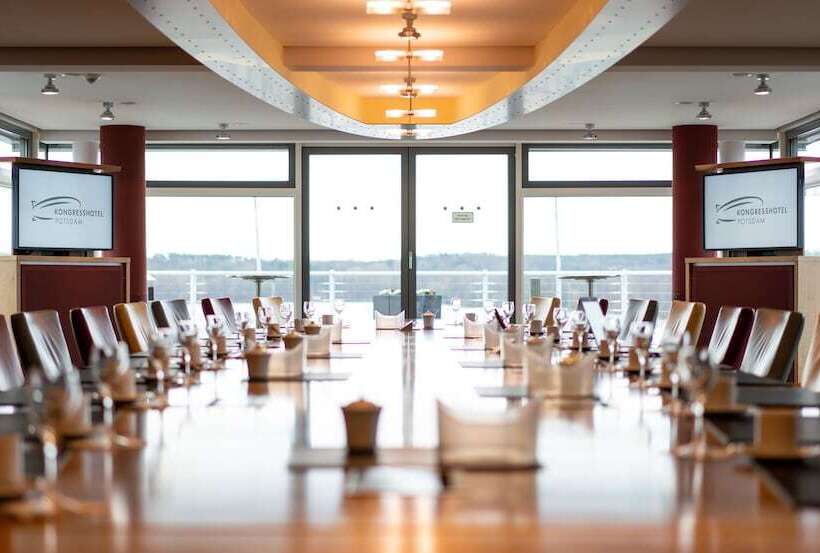 Kongresshotel Potsdam Am Templiner See