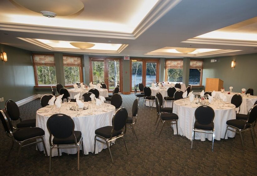 هتل Liscombe Lodge Resort And Conference Centre