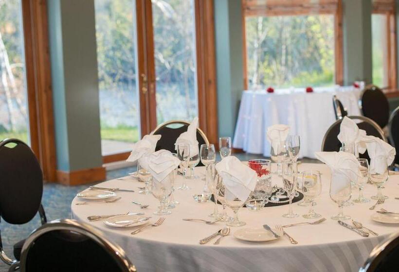 هتل Liscombe Lodge Resort And Conference Centre