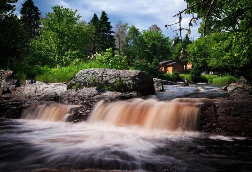 هتل Liscombe Lodge Resort And Conference Centre
