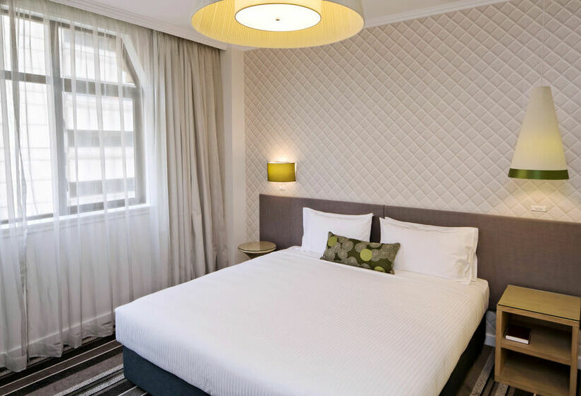 هتل Metro On Pitt