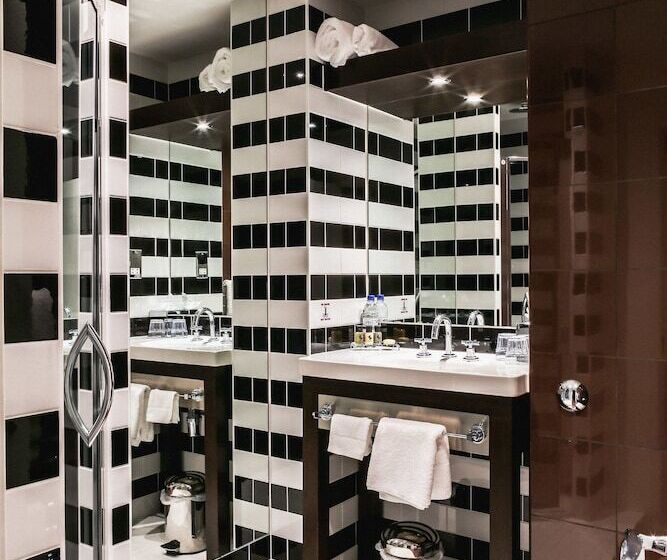 Fotos del hotel Mour:  11