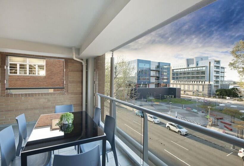 هتل Quest Newcastle