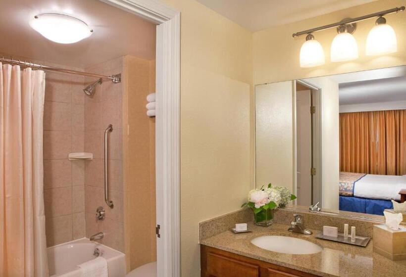 هتل Residence Inn By Marriott Boston Harbor On Tudor Wharf