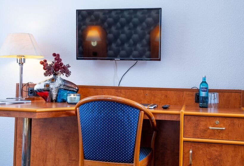 Fotos del hotel Rossija:  25