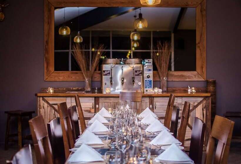 בית מלון כפרי Horizons Lake Jindabyne