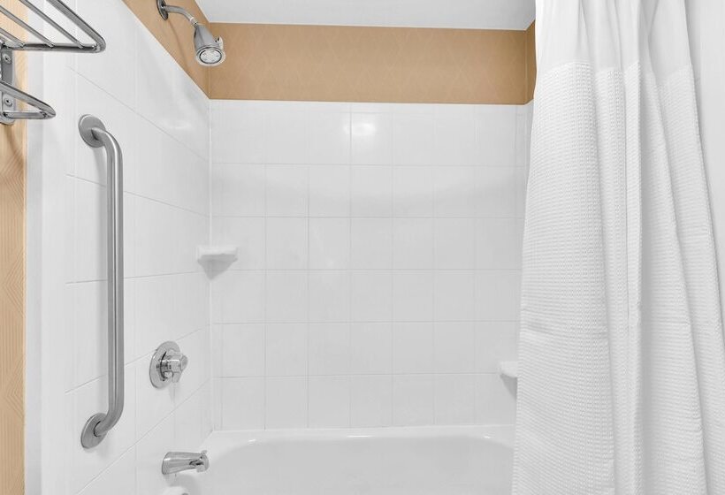 هتل Springhill Suites By Marriott Tarrytown Westchester County