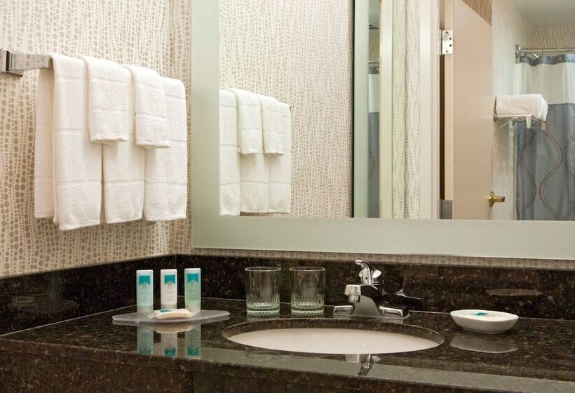هتل Springhill Suites By Marriott Tarrytown Westchester County