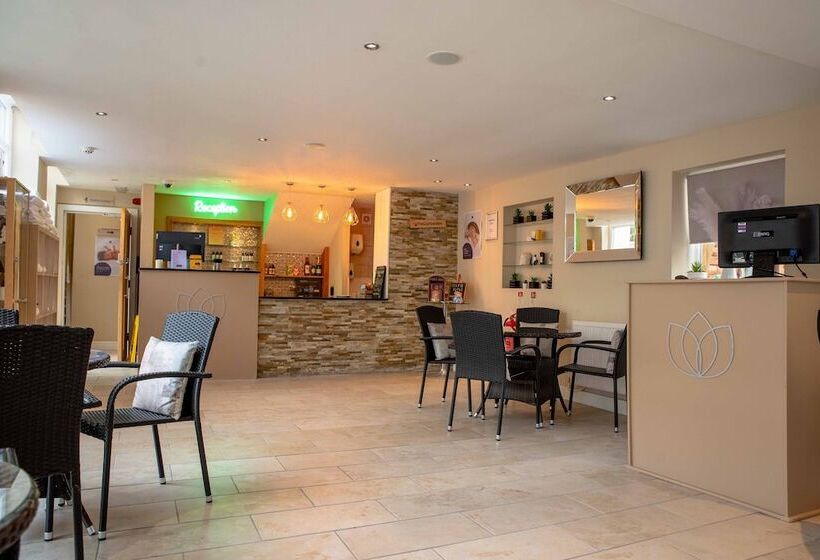 The Bridge Hotel And Spa