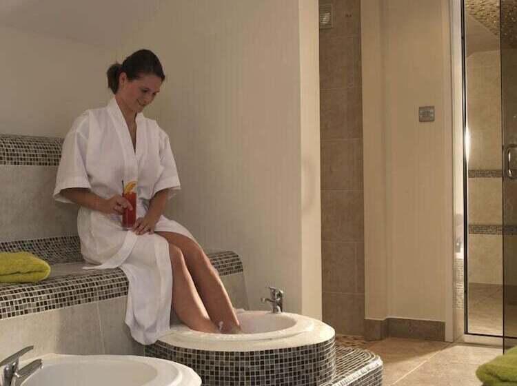 The Bridge Hotel And Spa