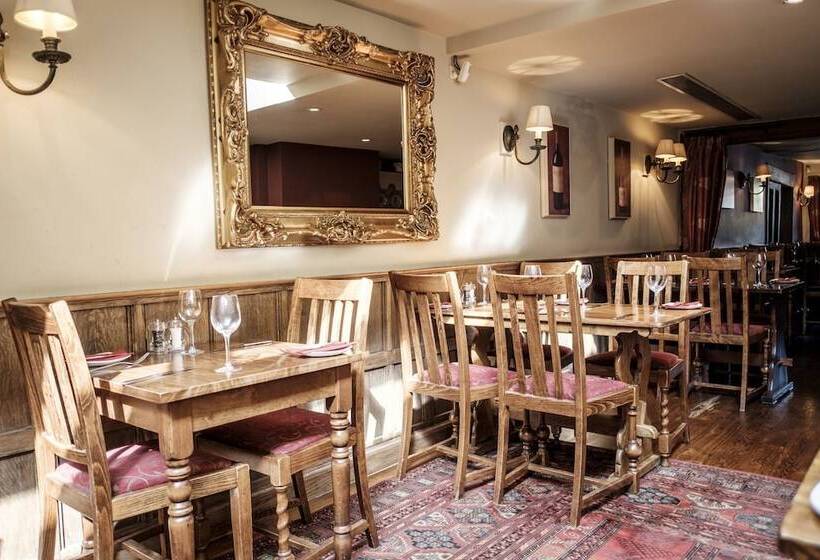 هتل The Red Lion