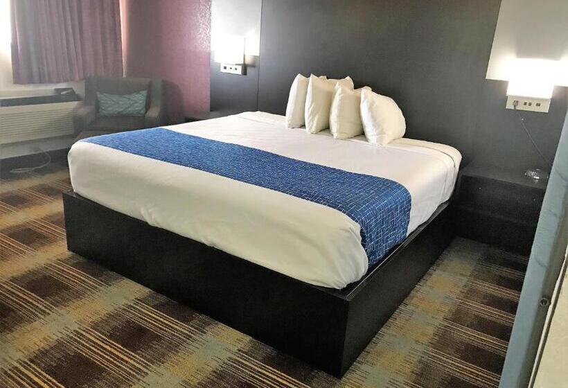 هتل Travelodge By Wyndham New Braunfels