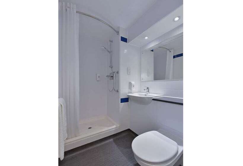 هتل Travelodge Glasgow Paisley Road