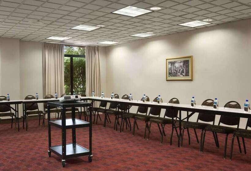 هتل Wingate By Wyndham Schaumburg