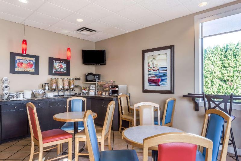 מוטל Super 8 By Wyndham Kelowna Bc