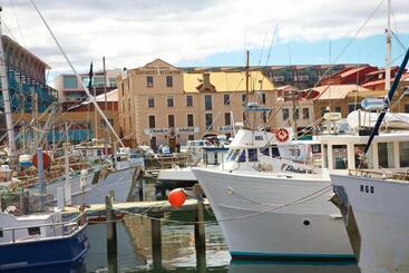 Hobart Waterfront Apartments