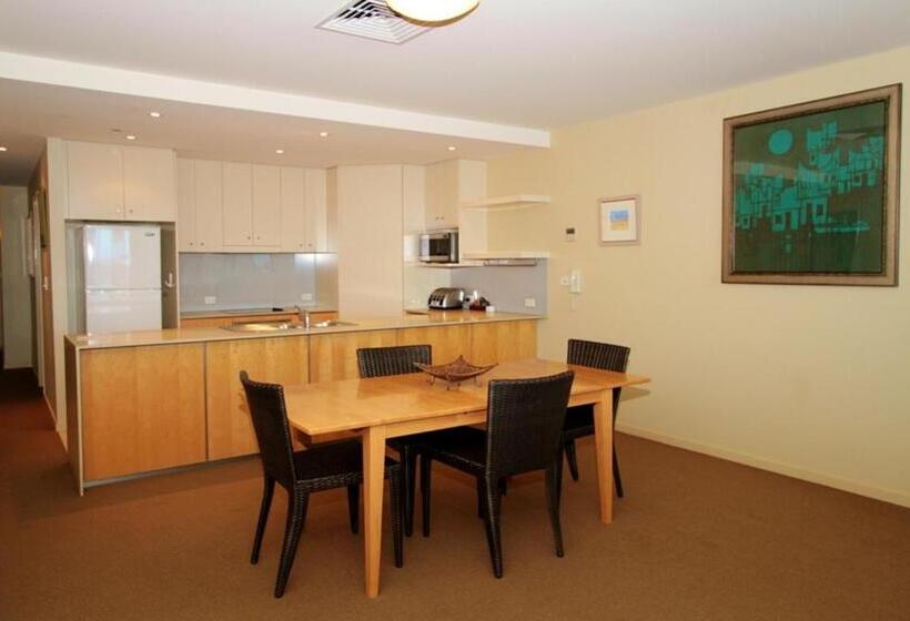 Riverside Holiday Apartments