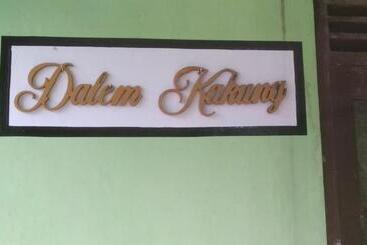 هاستل Dalem Kakung