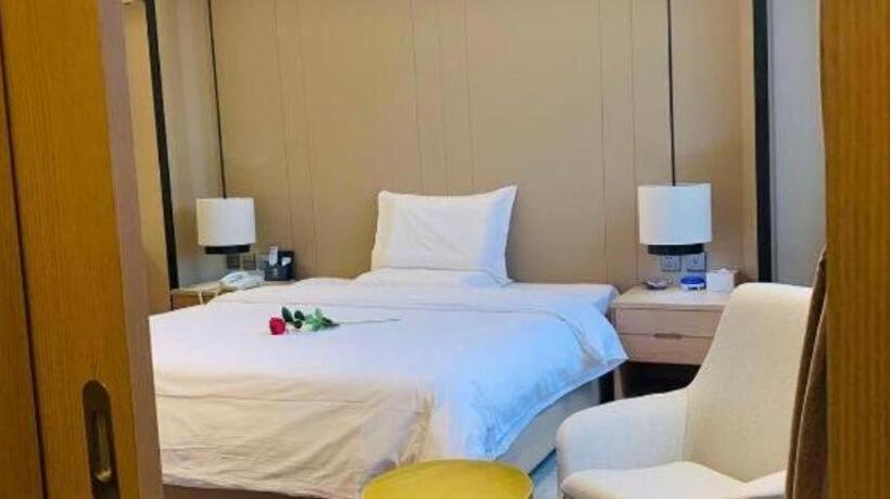 هتل 7 Days Premium· Daqing City Government Wanda Plaza
