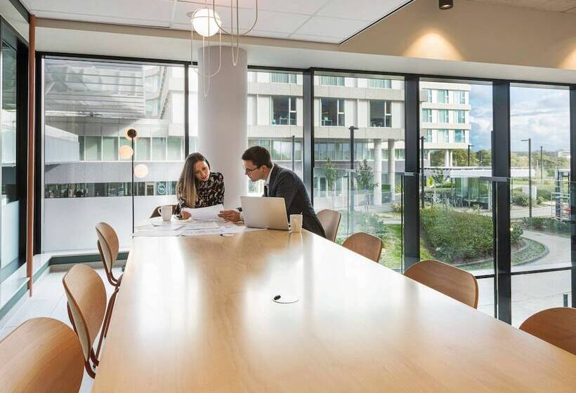 هتل Adagio Access Brussels Delta