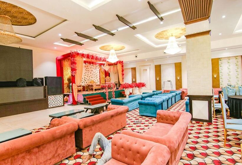 Fabhotel Prime Royal Maple