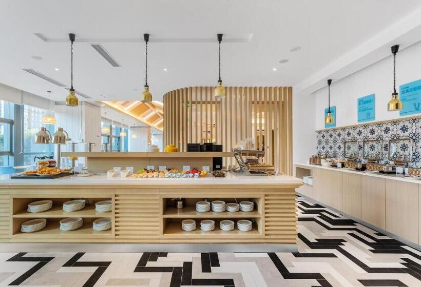 هتل Holiday Inn Express Dali Xiaguan, An Ihg