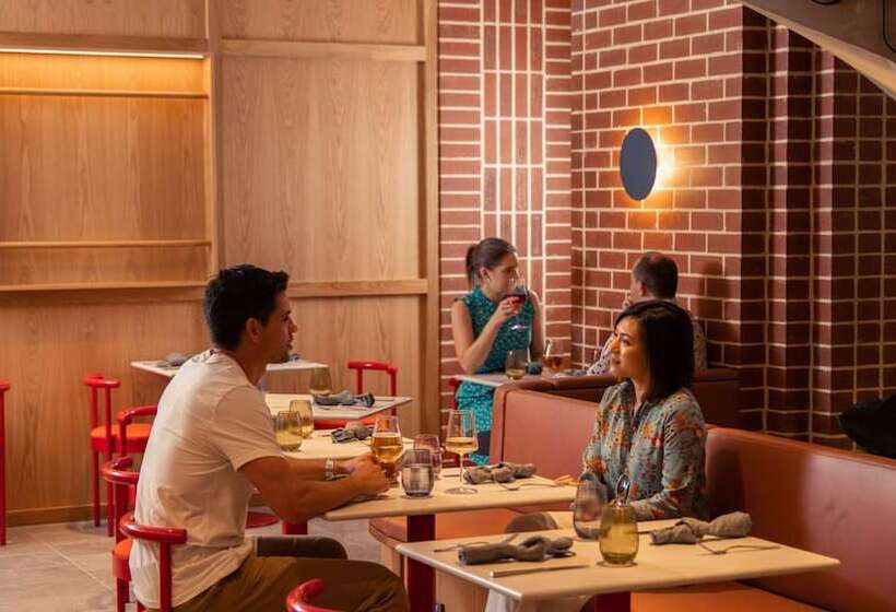 هتل Indigo Adelaide Markets, An Ihg