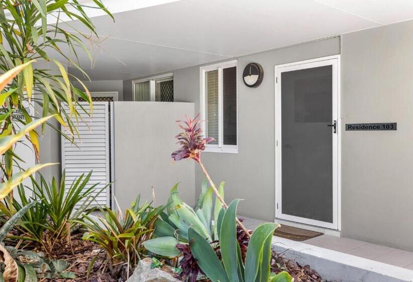 Tingeera Bespoke Beachfront Apartments