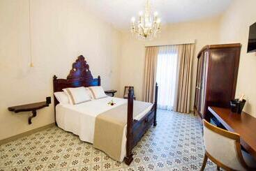 تختخواب و صبحانه Bolet Casa Modernista