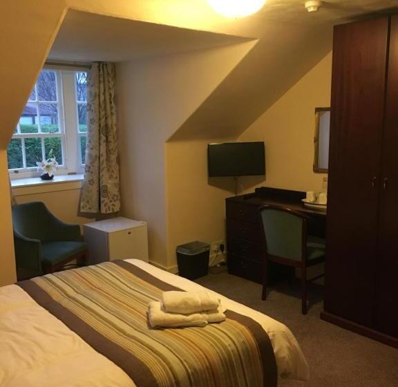 تختخواب و صبحانه Crown Guesthouse