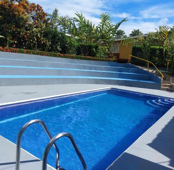 مبيت وإفطار Restaurante Y Cabinas Sudy